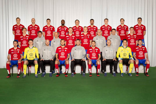  Billy Nordström, Jonathan Drott, Benjamin Tannus, Ammar Ahmed, Mattias Pavic, Liridon Silka, Carl Johansson, Oliver Silverholt, Alen Zahirovic Mittenledet från vänster: Viljam Hansson, materialförvaltare Jens Magnusson, Rehab/fys Torbjörn Petersson, Simon Alexandersson, Filip Örnblom, lagledare Thomas Frisk, läkare Anders Willstedt, Fredrik Lundgren. Sittande från vänster: Johan Persson, Victor Stulic, assisterande/målvaktstränare Rasmus Rydén, Månz Berg, Tränare Denis Velic, Stefan Karlsson, assisterande tränare Mario Vasilj