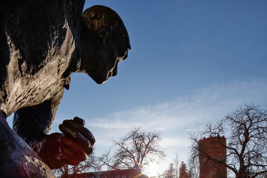 The Gunnar Nordahl statue outside Östgötaporten as the