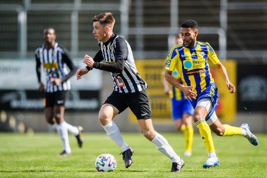 Landskronas Filip Olsson och Eskilsminnes Yonathan Getachew