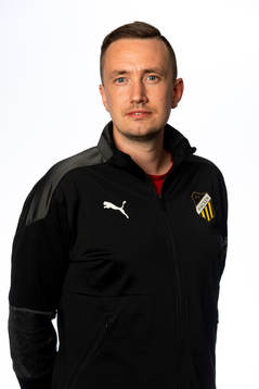 Emil Alexandersson, assisterande tränare Häcken P17, poserar för ett porträtt den 18 maj 2020 i Göteborg.