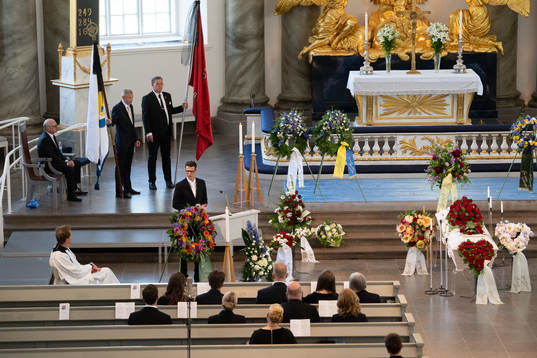 Sonen Andreas Larsson håller tal när IFK Göteborgs