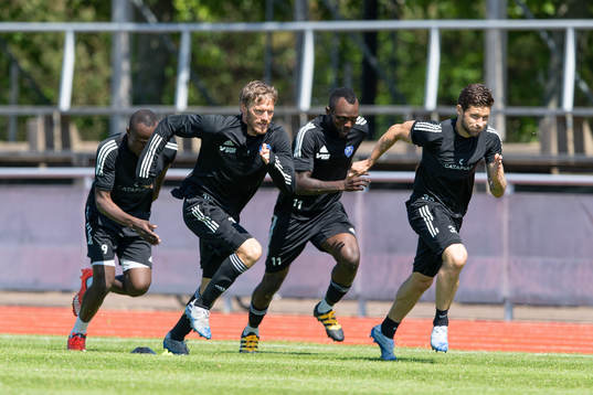 Karl Söderström, John Chibuike och Tibor Brink Joza