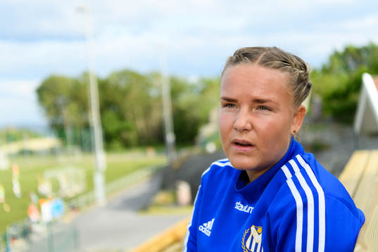 Donsö IS Alice Samuelsson blir intervjuad