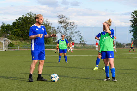 Tränare Carl Fhager