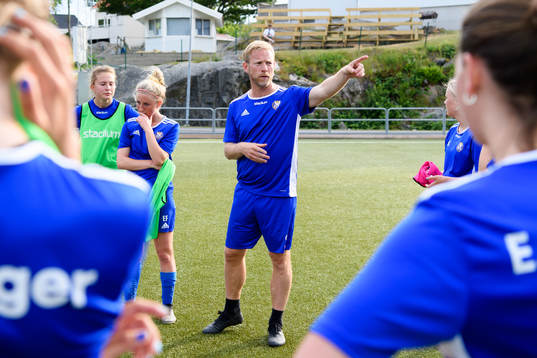 Tränare Carl Fhager