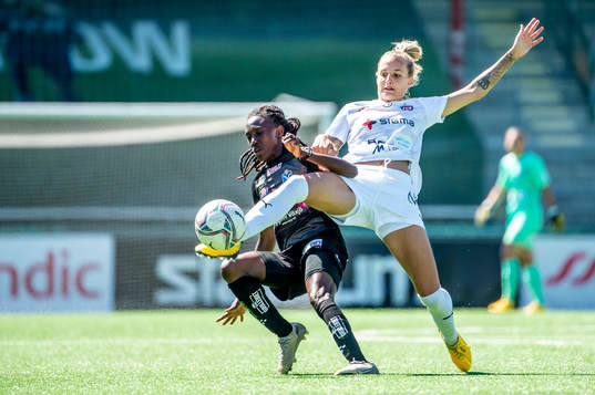 Rosengårds Nathalie Björn mot Växjös Violah Nambi