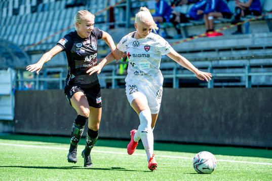 Växjös Stina Lennartsson mot Rosengårds Sofie Svava