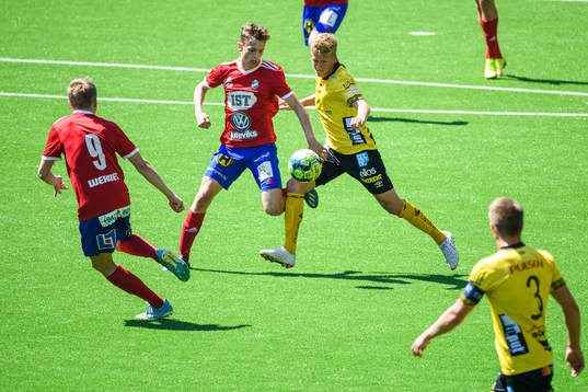 Östers Emil Wolff och Elfsborgs Kevin Holmén