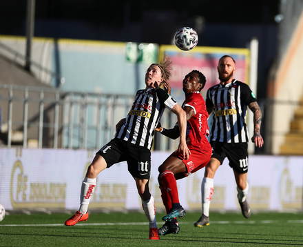 Sylvias Jakob Lindahl och Luleås Sylvester Simba