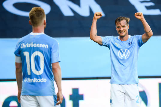 Malmö FFs Anders Christiansen och Eric Larsson jublar efter 2-0