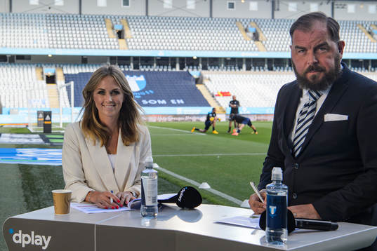 Dplays Karin Frick och Alexander Axén poserar för ett porträtt