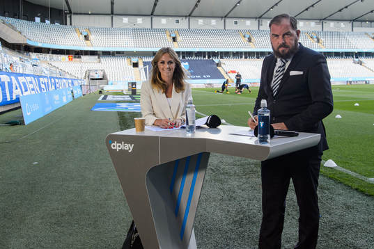 Dplays Karin Frick och Alexander Axén poserar för ett porträtt