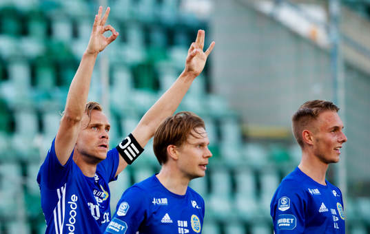 Sundsvalls Pontus Engblom jublar