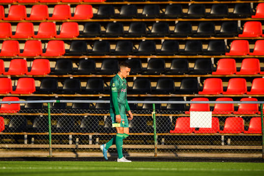 Dalkurds Arian Kabashi lämnar planen