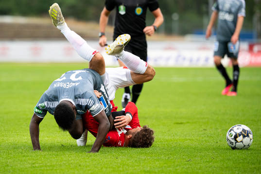 Brages Kristian Andersen och Degerfors Christos Gravius