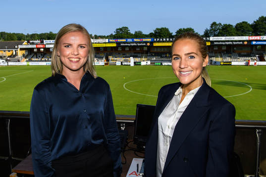 Kommentatorer Petra Svensson och Irma Helin från D-play