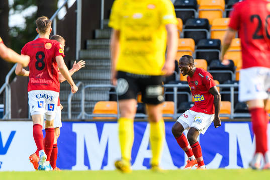 Falkenbergs John Björkengren jublar