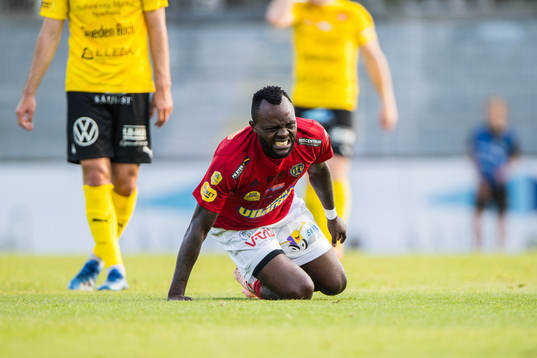 Falkenbergs John Chibuike   har ont