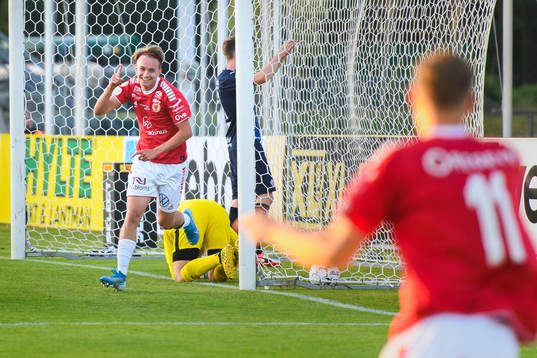 Kalmars Isak Magnusson jublar efter 4-0