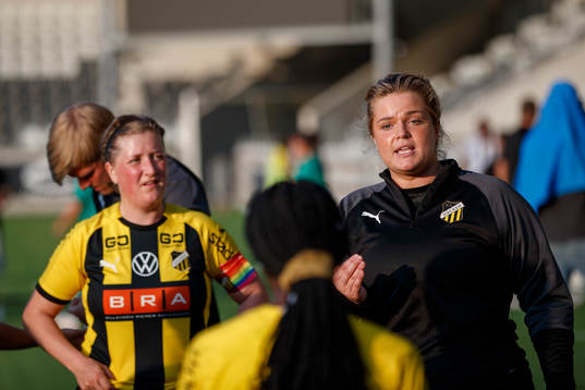 Häckens tränare Erika Faith