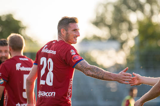 Östers James Keene jublar