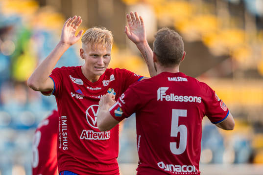 Östers Filip Örnblom och Stefan Karlsson jublar