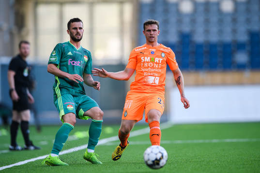 Dalkurds Kadir Hodzic och AFC Eskilstunas Jesper Manns