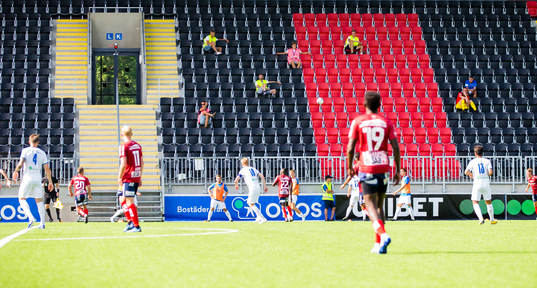 Funktionärer på läktaren