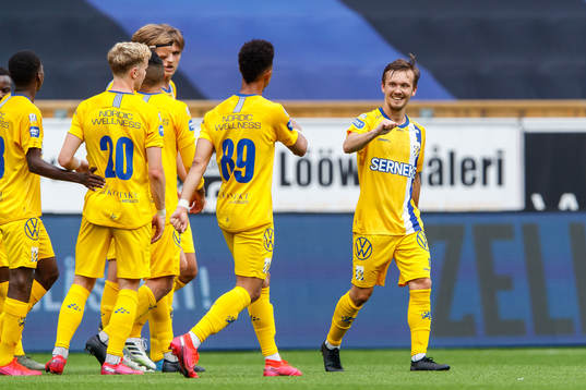 IFK Göteborgs Patrik Karlsson Lagemyr jublar med