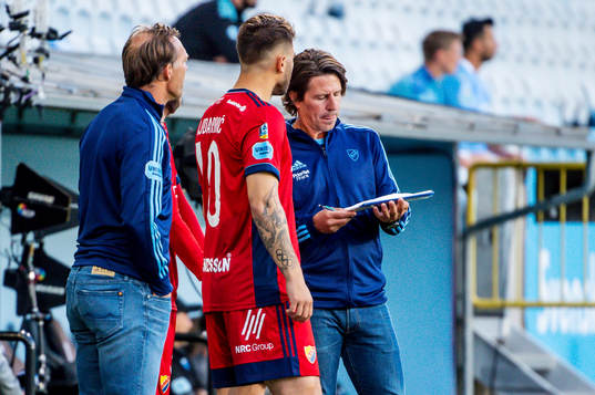 Djurgårdens tränare Kim Bergstrand, Astrit Ajdarevic och