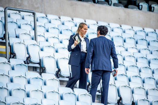 Dplays Irma Helin och Tommy Åström på läktaren