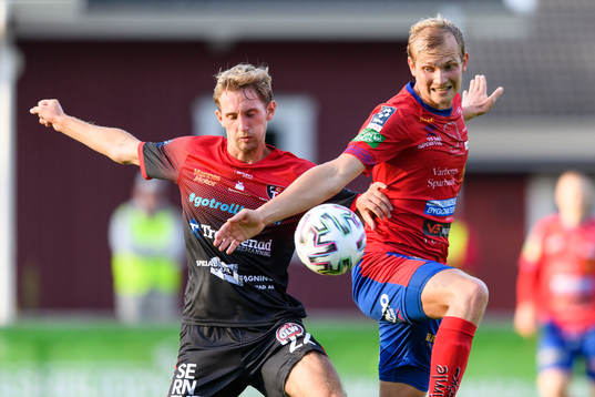 Trollhättans Marcus Johansson och Tvååkers Johan Persson