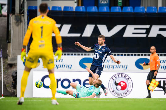 Bendik Bye of Kristiansund and Eirik Hestad of Molde