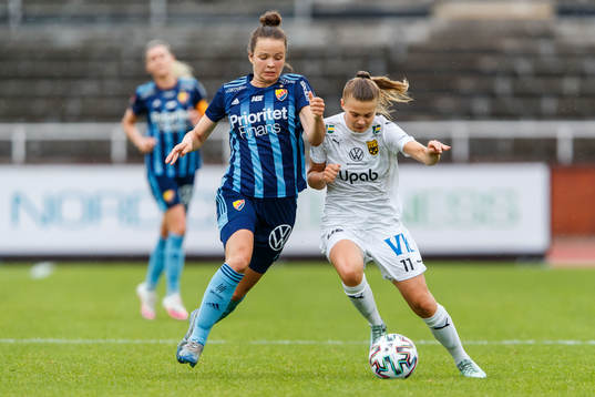 Djurgårdens Julia Walentowicz och Umeås Therese Simonsson