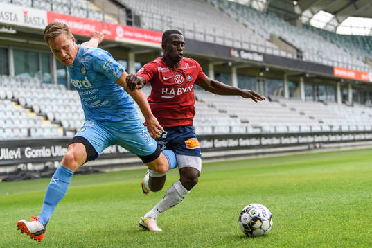 AFC Eskilstunas Gustav Jarl och Örgrytes Bubacarr