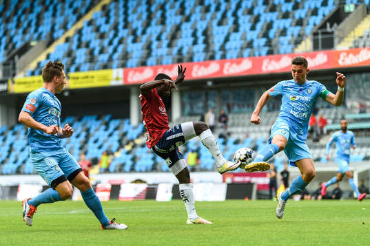 AFC Eskilstunas Gustav Jarl och Adnan Kojic mot Örgrytes