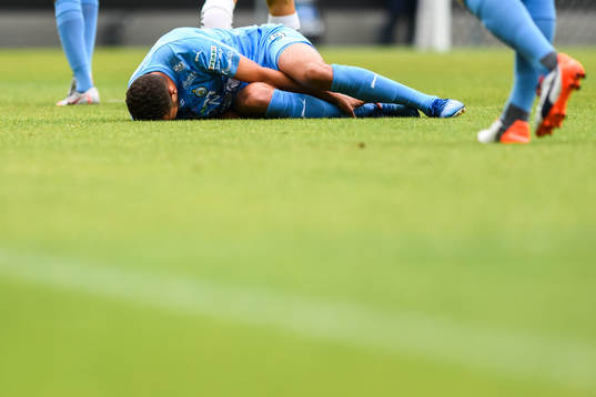 AFC Eskilstunas Karim Rossi har ont