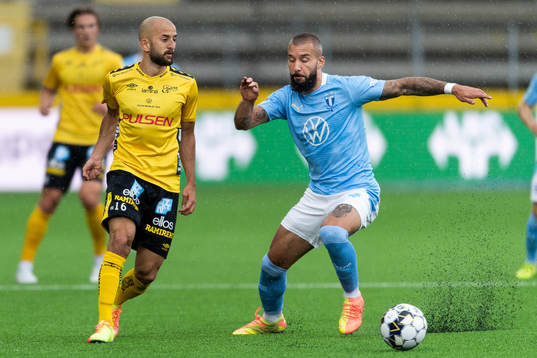 Elfsborgs Robert Gojani och Malmö FFs Guillermo Molins