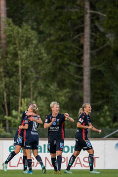 Linköpings Johanna Alm, Ronja Karlsson Törnborg, Nilla Fischer och Lisa Hurtig jublar