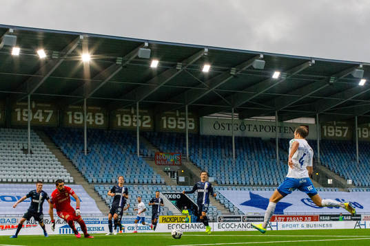 IFK Norrköpings Lars Krogh Gerson gör mål 2-1 på IFK