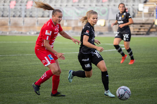 Örebros Elli Pikkujämsä och Umeås Therese Simonsson