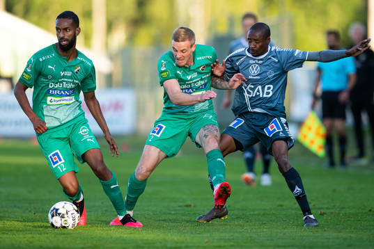 Ljungskiles Mirad Garza och Filip Karlin mot Brages Bantu Mzwakali
