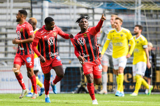 Östersunds Jordan Attah Kadiri  jublar
