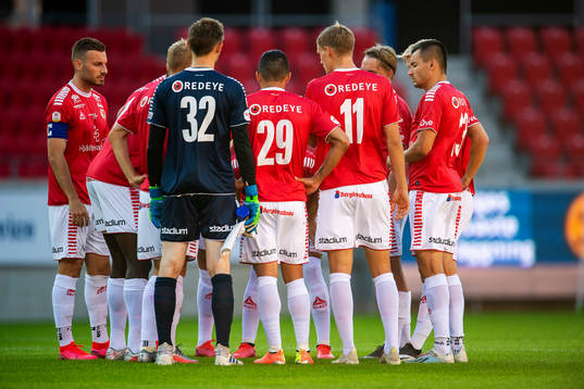 Kalmars spelare samlas