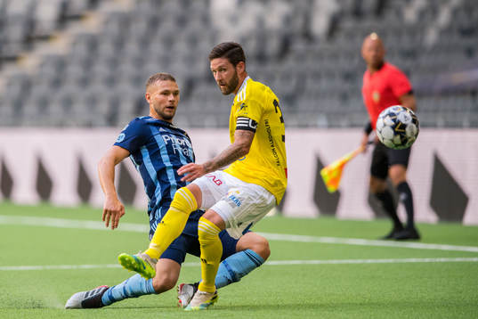 Djurgårdens Jesper Karlström och Falkenbergs Tibor Brink