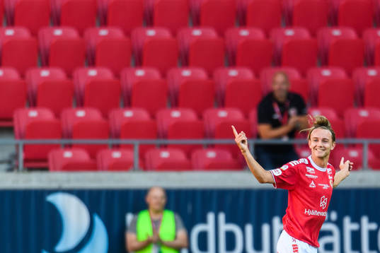 Kalmars Isak Magnusson jublar