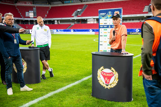 Hammarbys tränare Stefan Billborn och Kalmars tränare Nanne Bergstrand