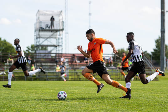 Torns Noor Zadran mot Landskronas Patrick Nwadike