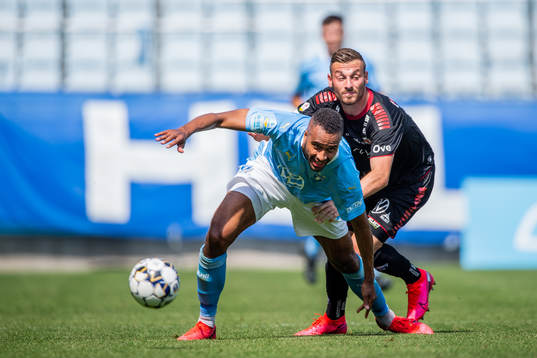Malmö FFs Isaac Kiese Thelin och Kalmars Fidan Aliti