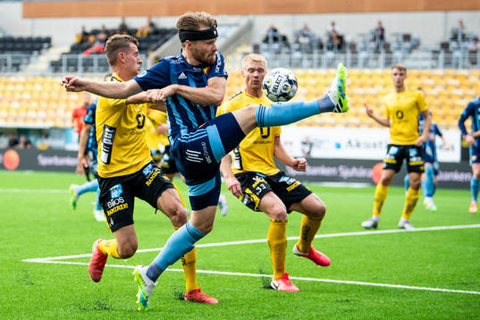 Djurgårdens Jacob Une Larsson